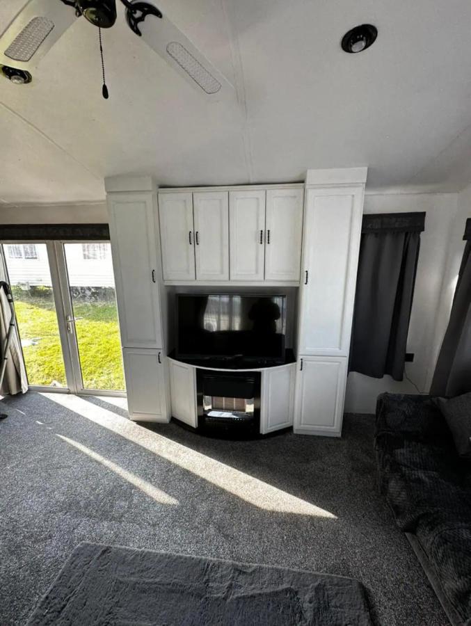 2 Bedroom Caravan With Sea Views Eastchurch ภายนอก รูปภาพ